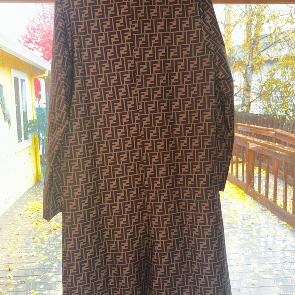 Meet your Posher, Liz - Picture 6 of 9